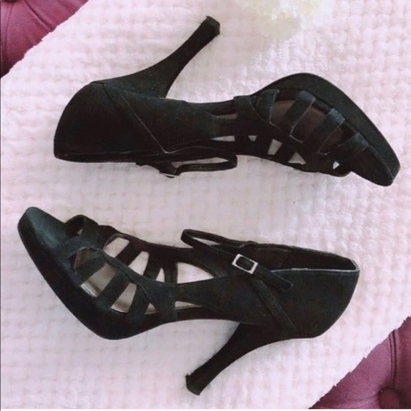 Fergie Suede Strappy Mary Jane Pumps in Black, Size 10 EXCELLENT! - Picture 2 of 14